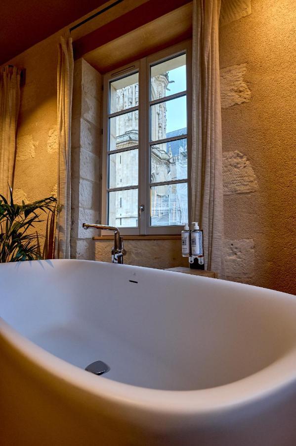 La Chapelle, Les Suites Du Palais, L'Unique 5 Etoiles De Nevers, Suite D'Exception, By Primo C0Nciergerie Dış mekan fotoğraf