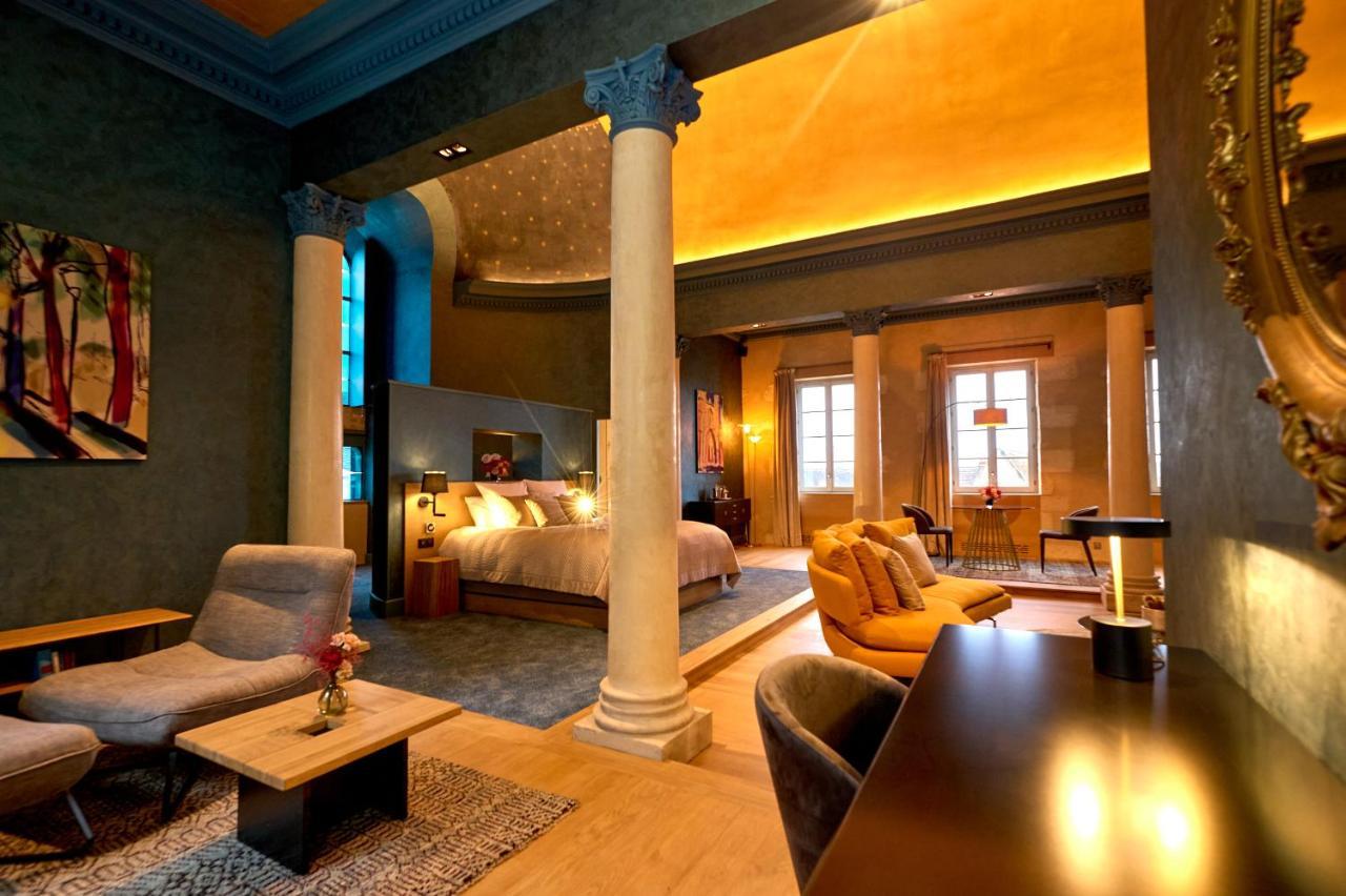 La Chapelle, Les Suites Du Palais, L'Unique 5 Etoiles De Nevers, Suite D'Exception, By Primo C0Nciergerie Dış mekan fotoğraf